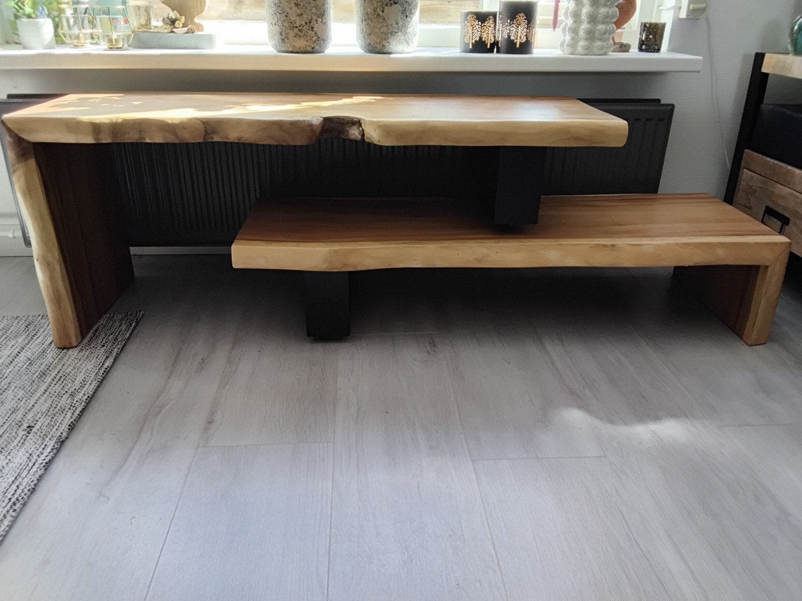 2 delige suar houten tv meubel, Huis en Inrichting, Ophalen, 100 tot 150 cm, Unieke suar houten boomstam bladen, Zo goed als nieuw