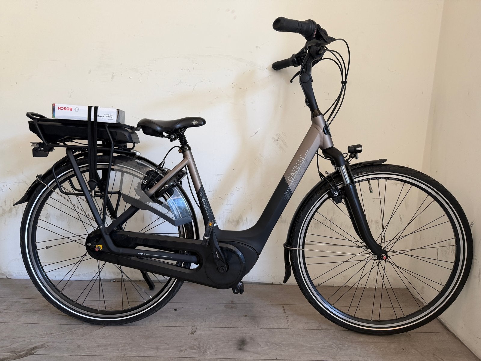 Nette Gazelle Oranje C7 E-bike, Fietsen en Brommers, Fietsen | Dames | Damesfietsen, Velgrem, 47 tot 50 cm, Versnellingen, Ophalen of Verzenden