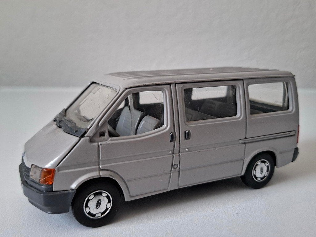 Modelbouw Ford Transit, Gebruikt, Auto, 1:32 tot 1:50, Ophalen