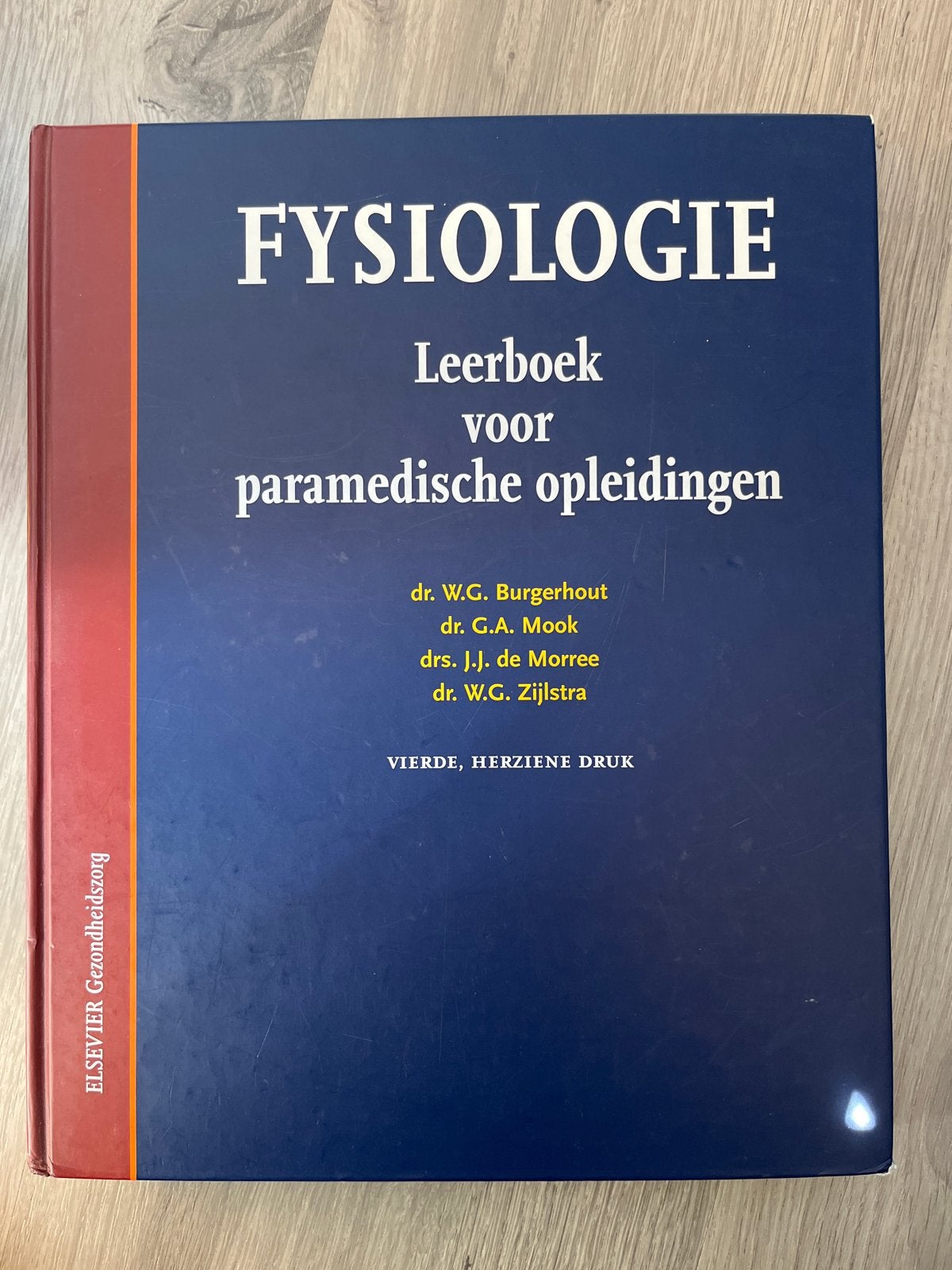 Fysiologie Leerboek voor paramedische opleidingen, Ophalen of Verzenden, Beta, Zo goed als nieuw, HBO