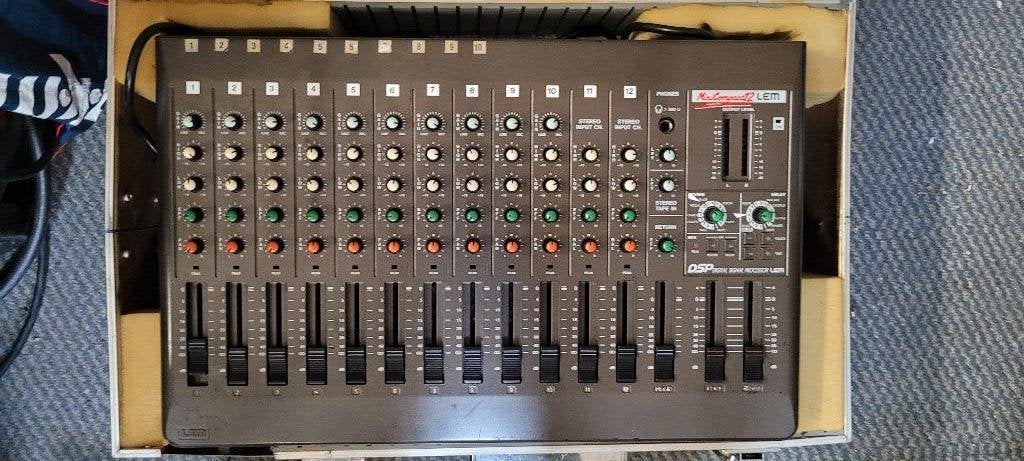 12-kanaals Audio Mixer Mini compact 12 lem, Ophalen, Gebruikt, Minder dan 5 kanalen, Microfooningang