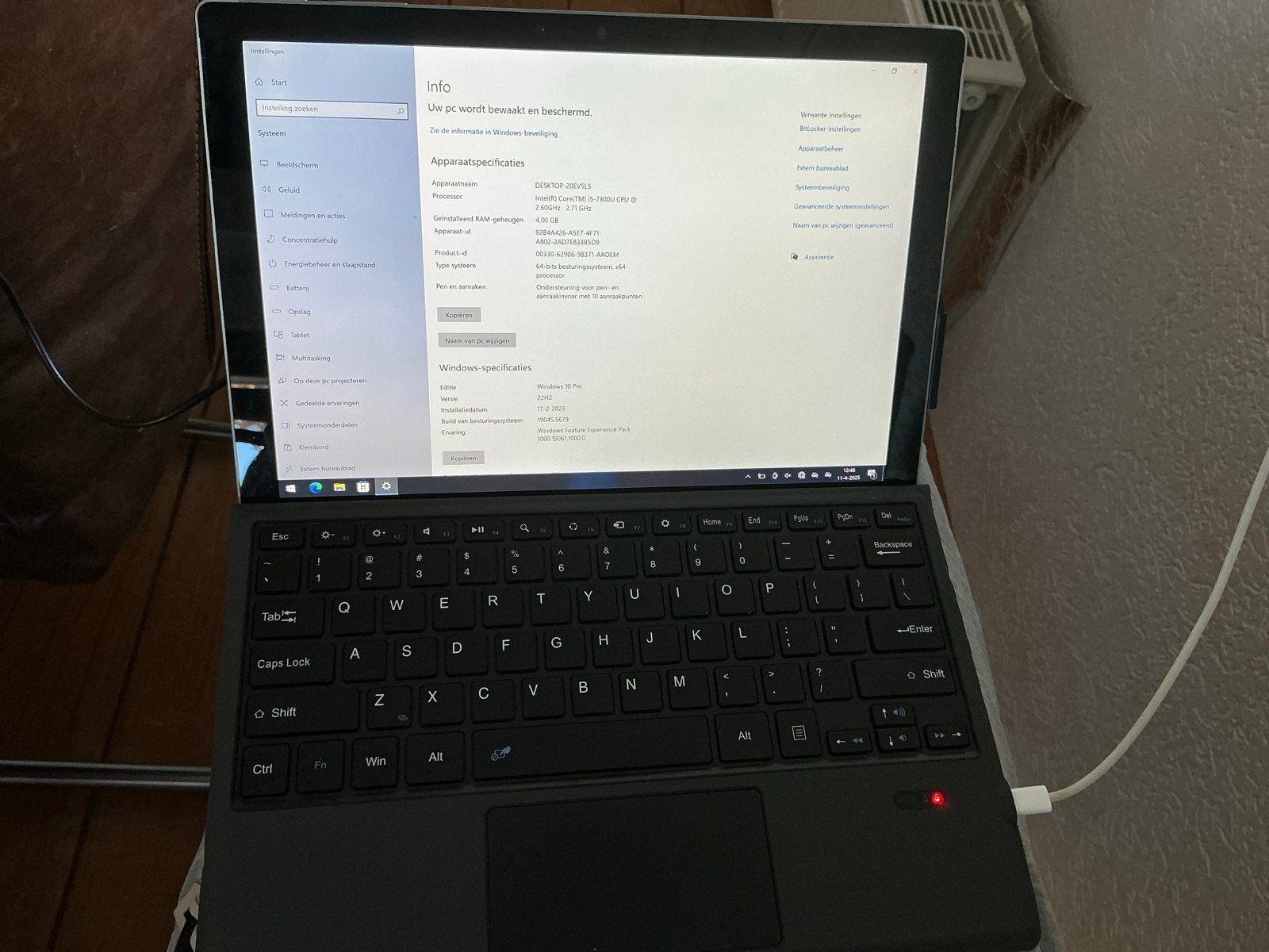 Microsoft Surface Pro 5 - i5-7300U, 4GB RAM, 128GB SSD, Computers en Software, 2 tot 3 Ghz, Qwerty, Ophalen of Verzenden, Zo goed als nieuw