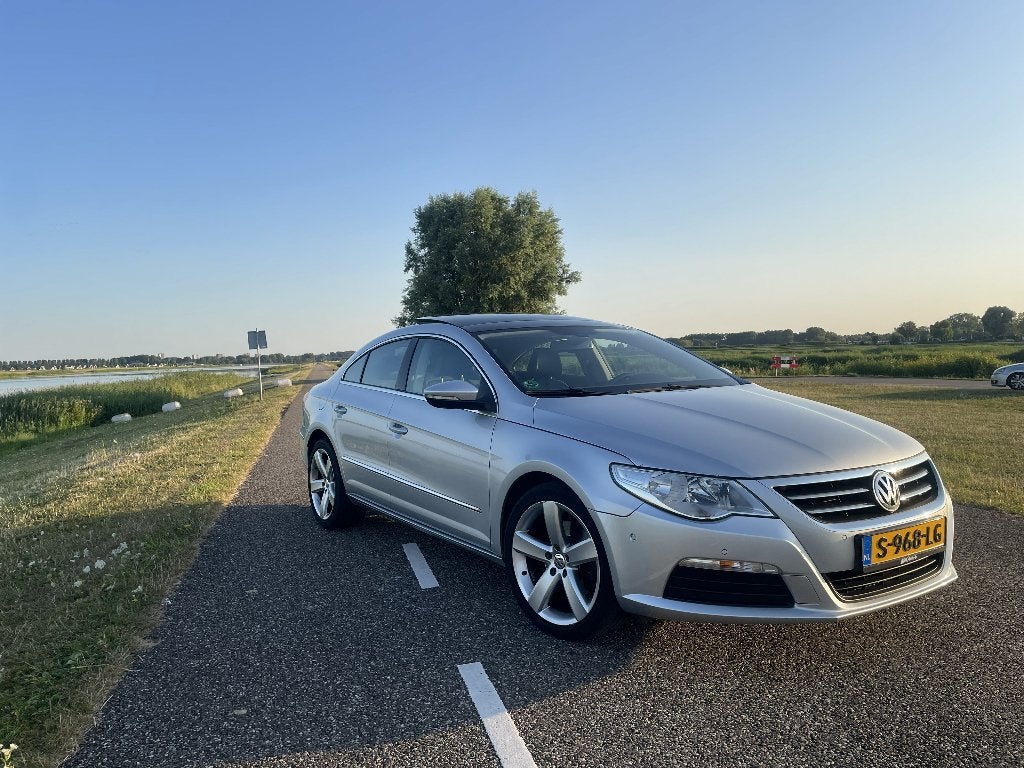 Volkswagen Passat CC 1.8 TSI 118KW 2008 Grijs, Auto's, Zwart, 4 cilinders, Leder, 75 €/maand