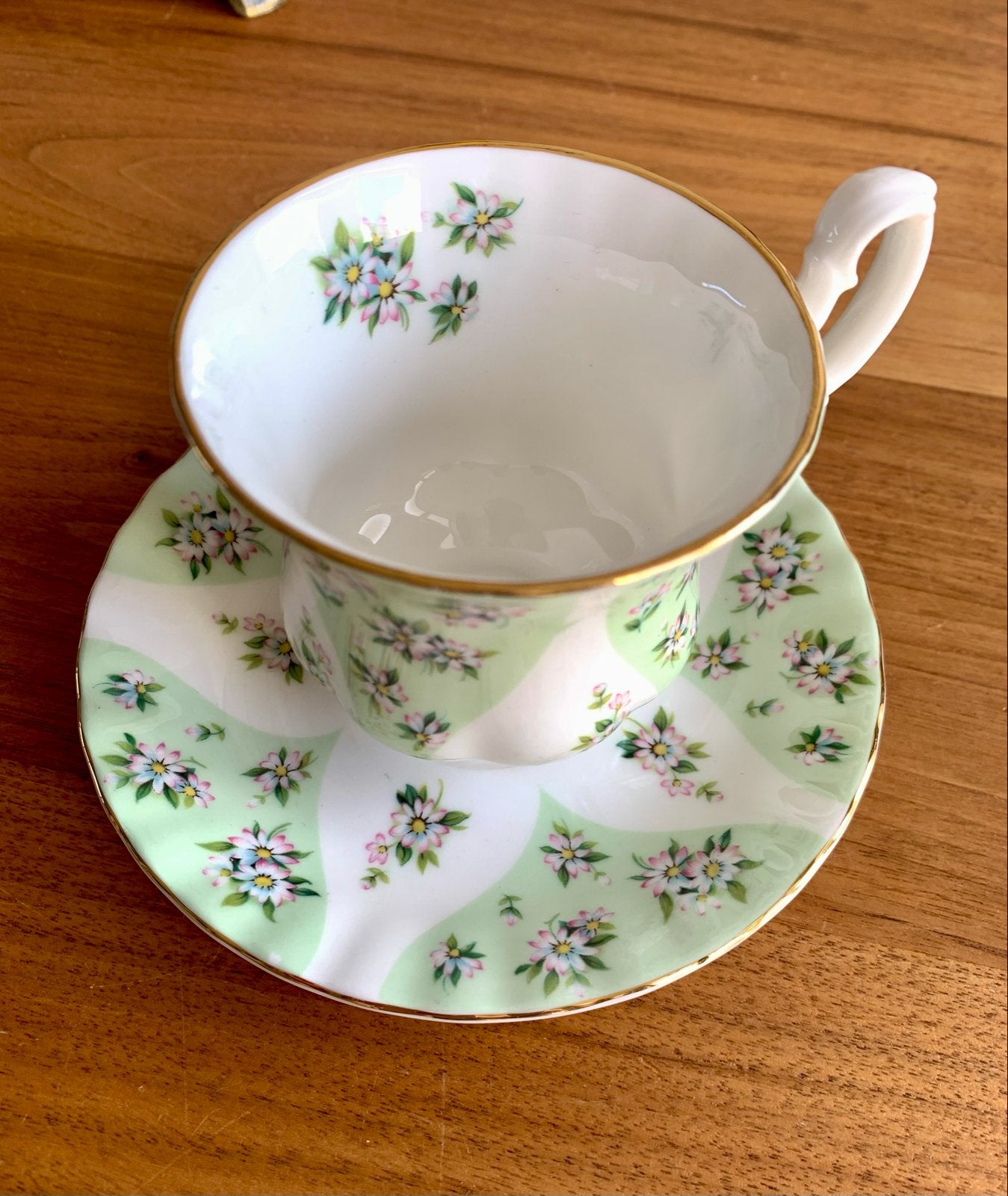 Royal Albert Debutante Series Charm Theekop en Schotel, Ophalen of Verzenden