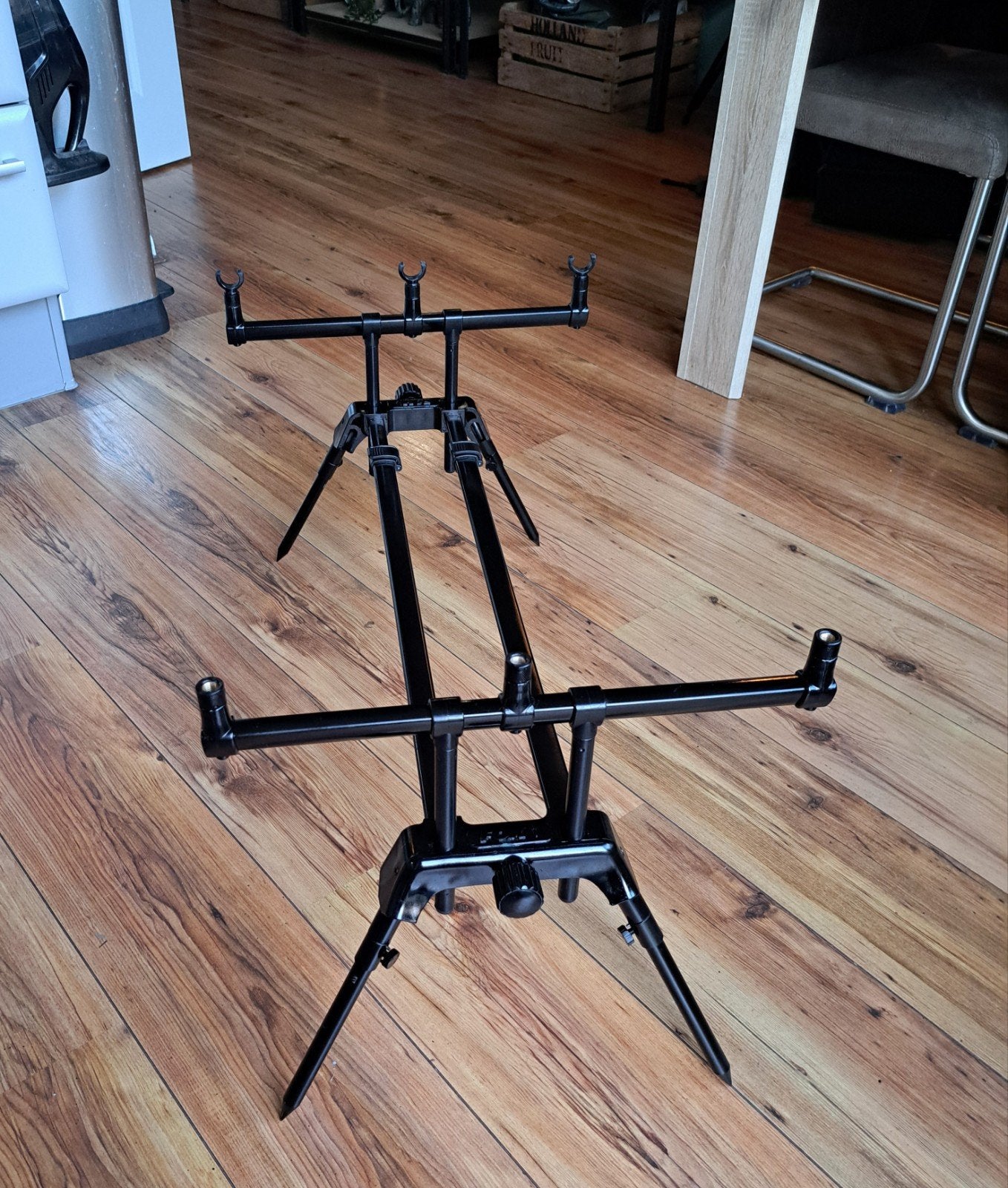 NGT dual line Rod pod voor 3 hengels met fox steuntjes, Watersport en Boten, Ophalen, Gebruikt, Overige typen
