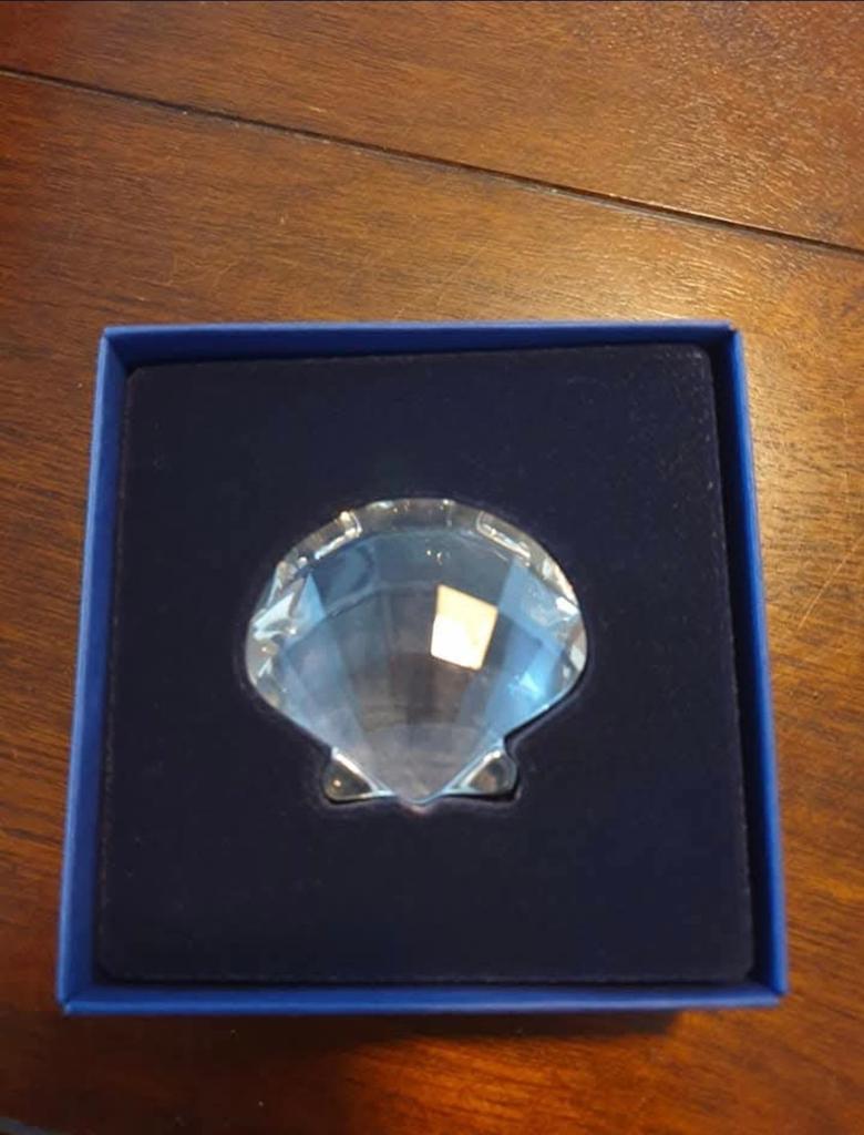 Swarovski 2006 Sint Jacobsschelp, Ophalen of Verzenden, Nieuw, Figuurtje