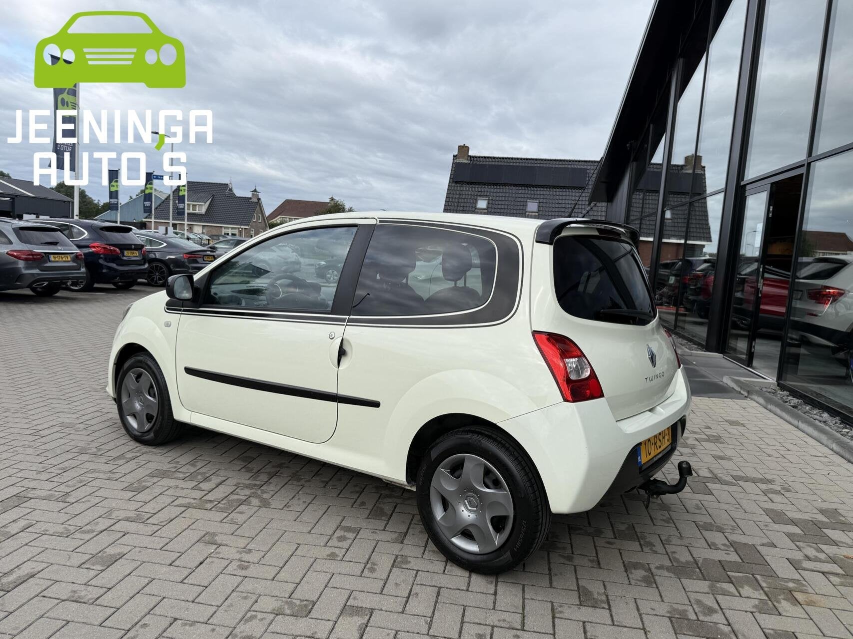 Renault Twingo 1.5 dCi Collection|Airco|Trekhaak, Auto's, Voorwielaandrijving, Euro 5, Gebruikt, Zwart