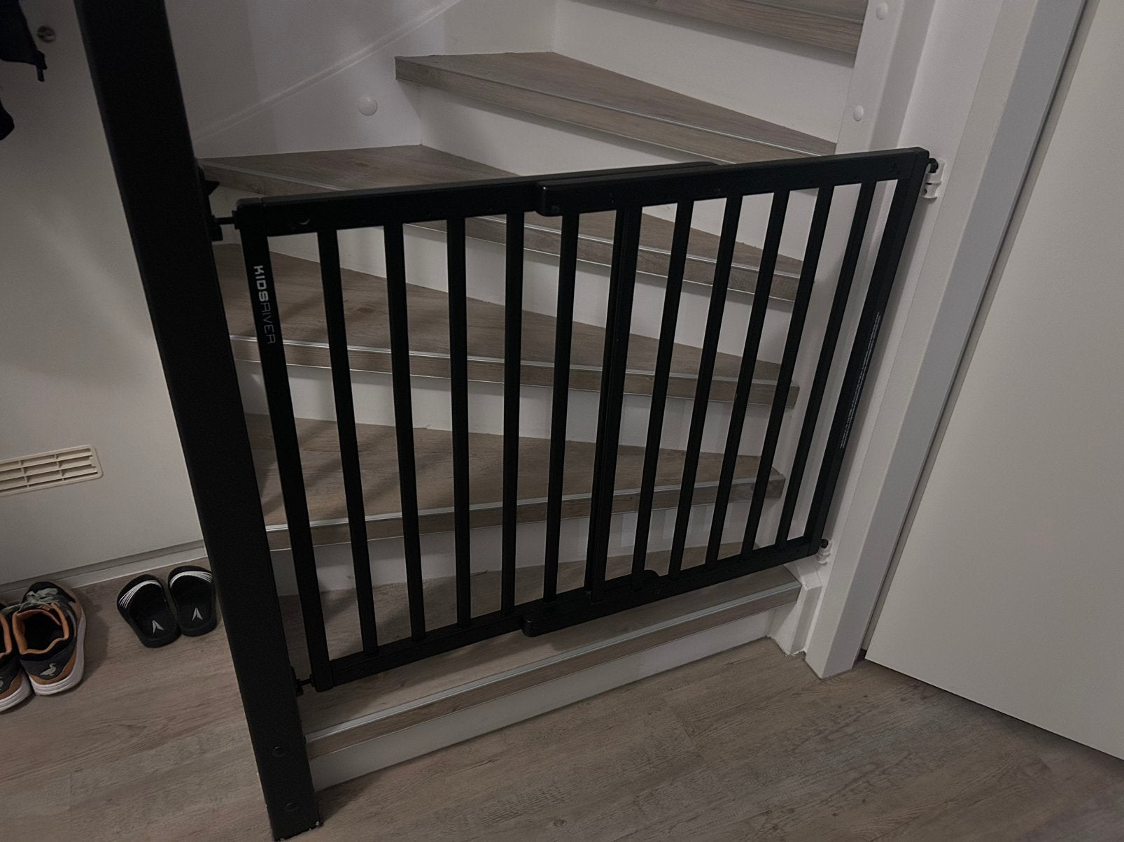 2 Identiek zwarte Kidsriver houten traphekjes, Ophalen, Gebruikt, Hout, Minder dan 100 cm