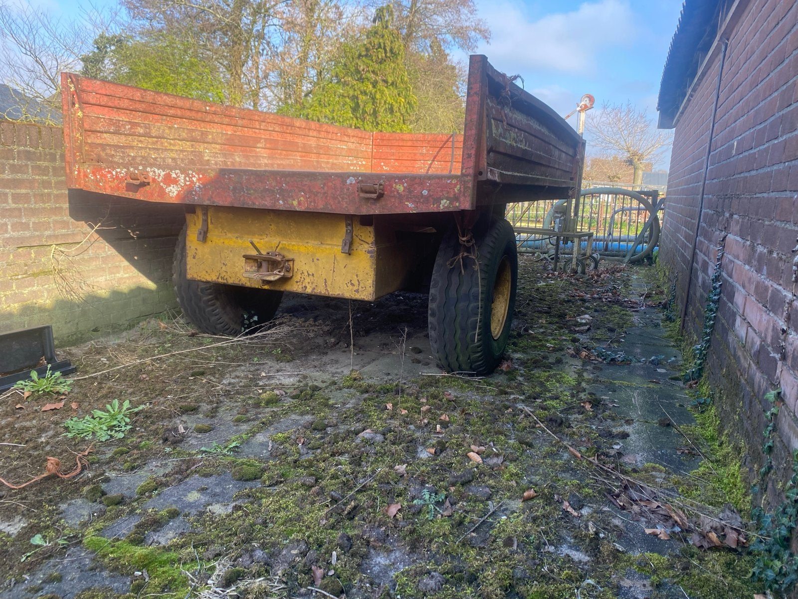 Platte wagen  met kenteken en Kieper zonder kenteken, Ophalen, Transport