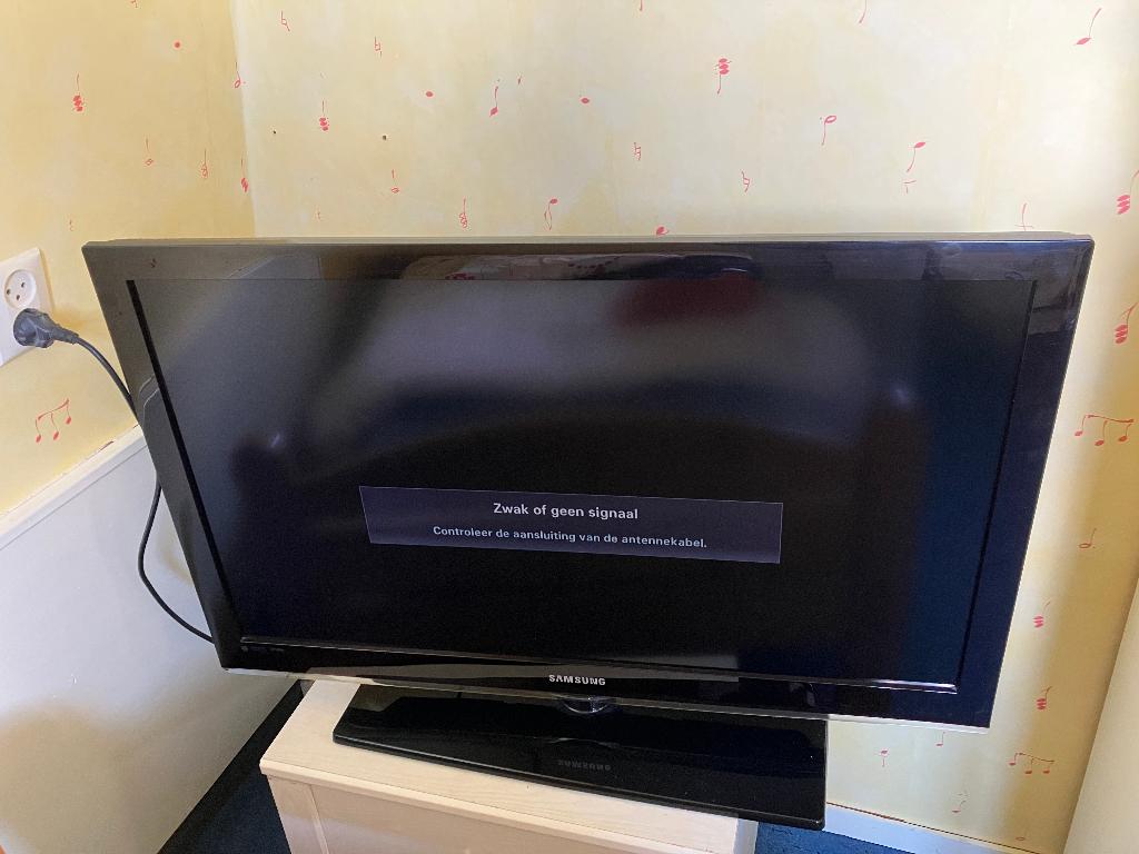 samsung LE37C530 tv 37 inch Full HD met afstandsbediening, Ophalen, 50 Hz, Samsung, 100 cm of meer