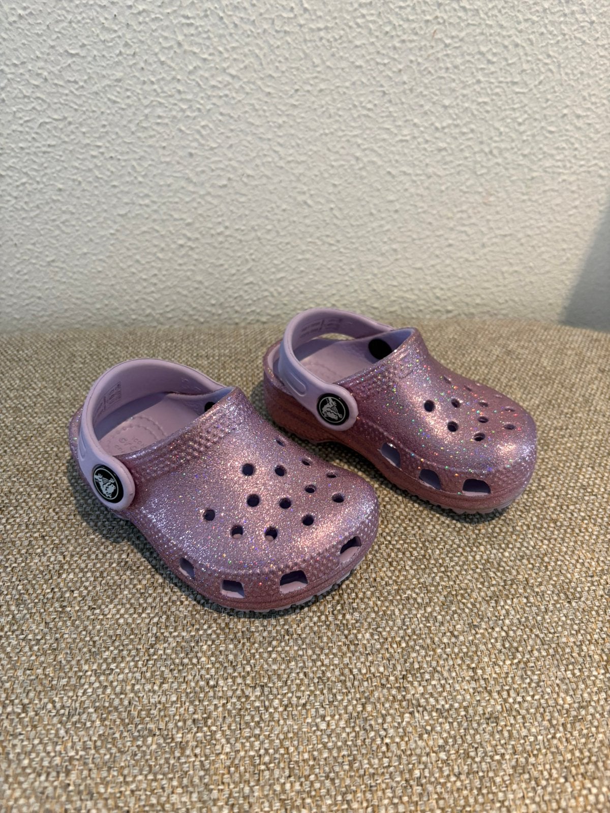 Baby meisje Crocs paars glitter zomer, Ophalen of Verzenden, Zo goed als nieuw, Meisje, Schoentjes