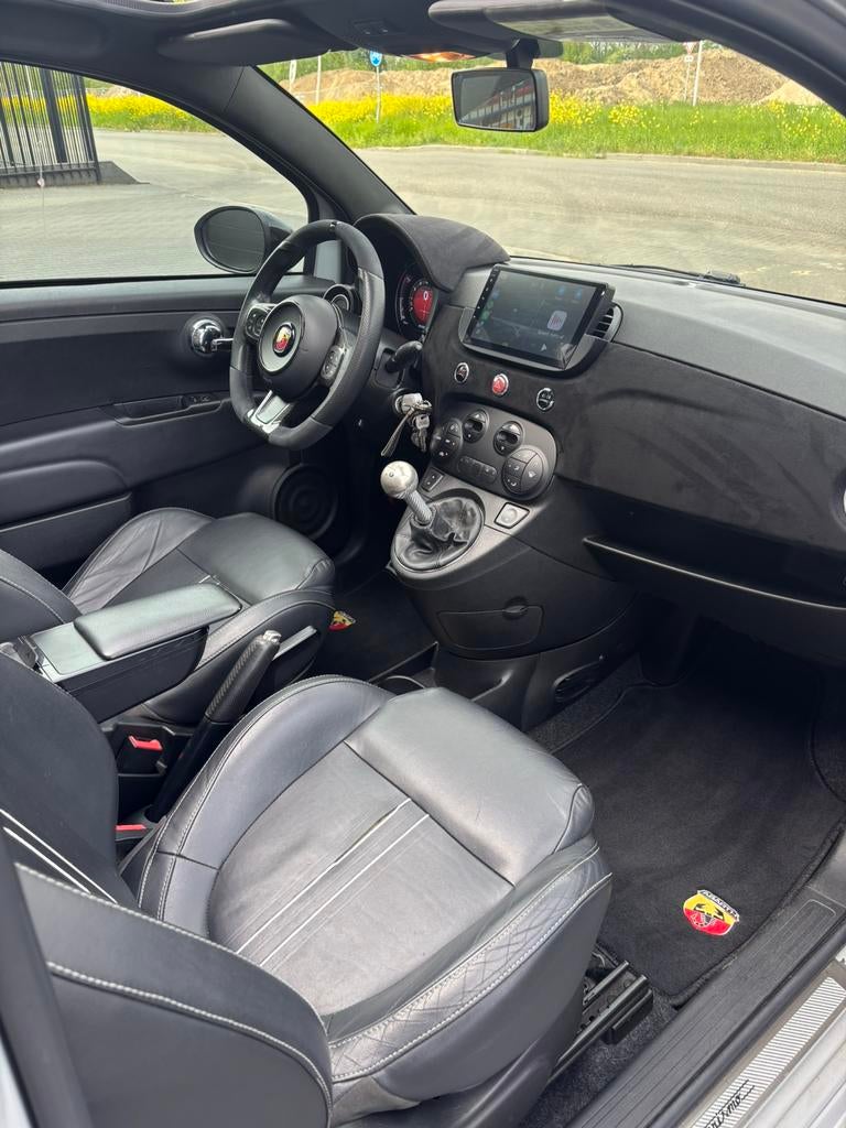 Abarth 500 Grijs Cabrio 250PK Revisie Distributie APK, Auto's, Fiat, Voorwielaandrijving, 15 km/l, 40 €/maand, 4 cilinders