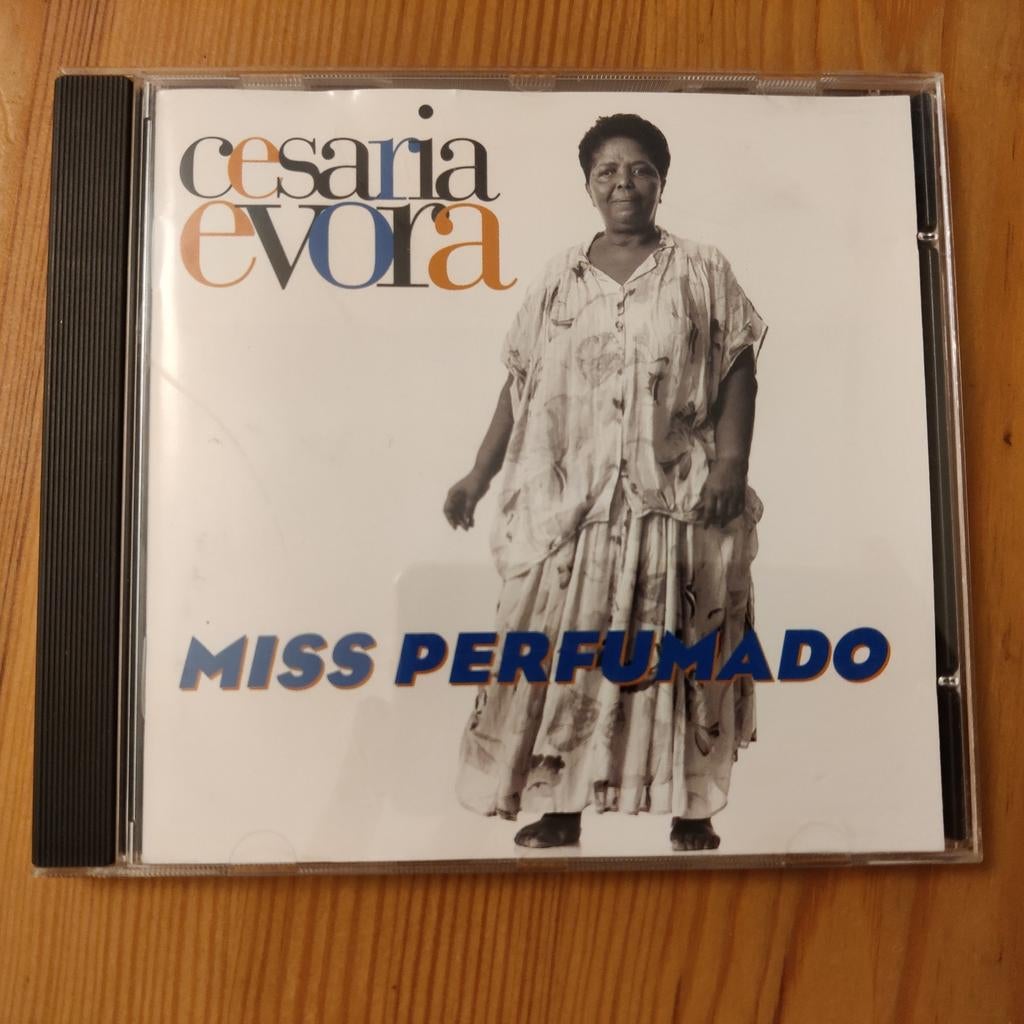 Cesaria Evora - Miss Perfumado CD, Ophalen of Verzenden, Gebruikt, Overige soorten