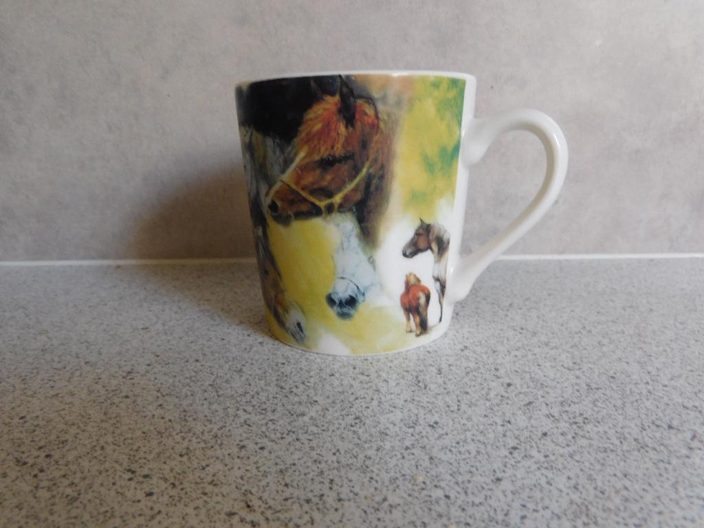 Mok 240 ml. Paarden Rien Poortvliet, Ophalen of Verzenden, Zo goed als nieuw, Overige stijlen, Kop(pen) en/of Schotel(s)