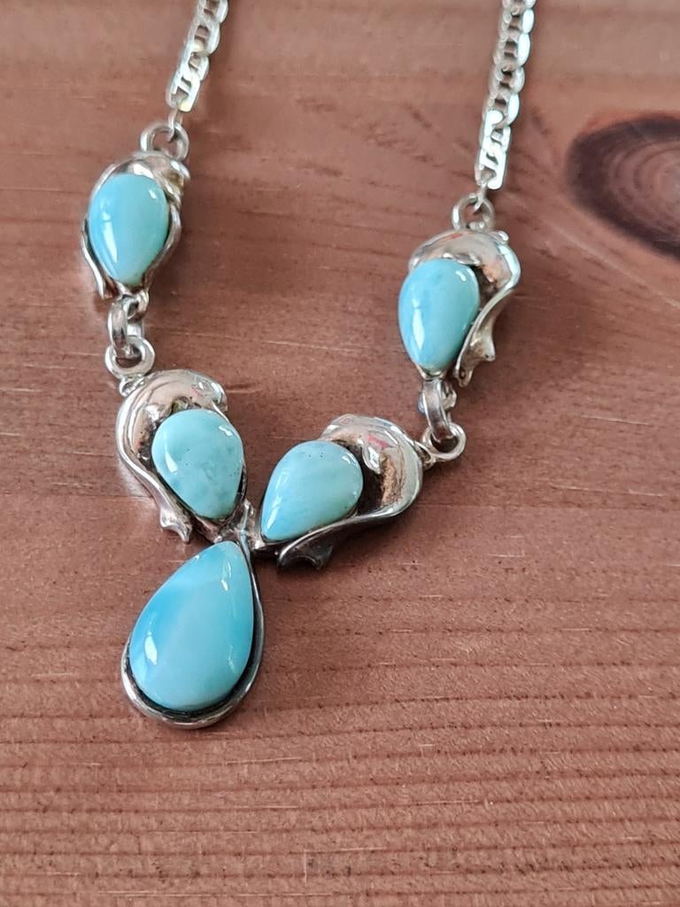 Unieke zilveren ketting met larimar en dolfijnen, Ophalen of Verzenden, Zo goed als nieuw, Met edelsteen, Zilver