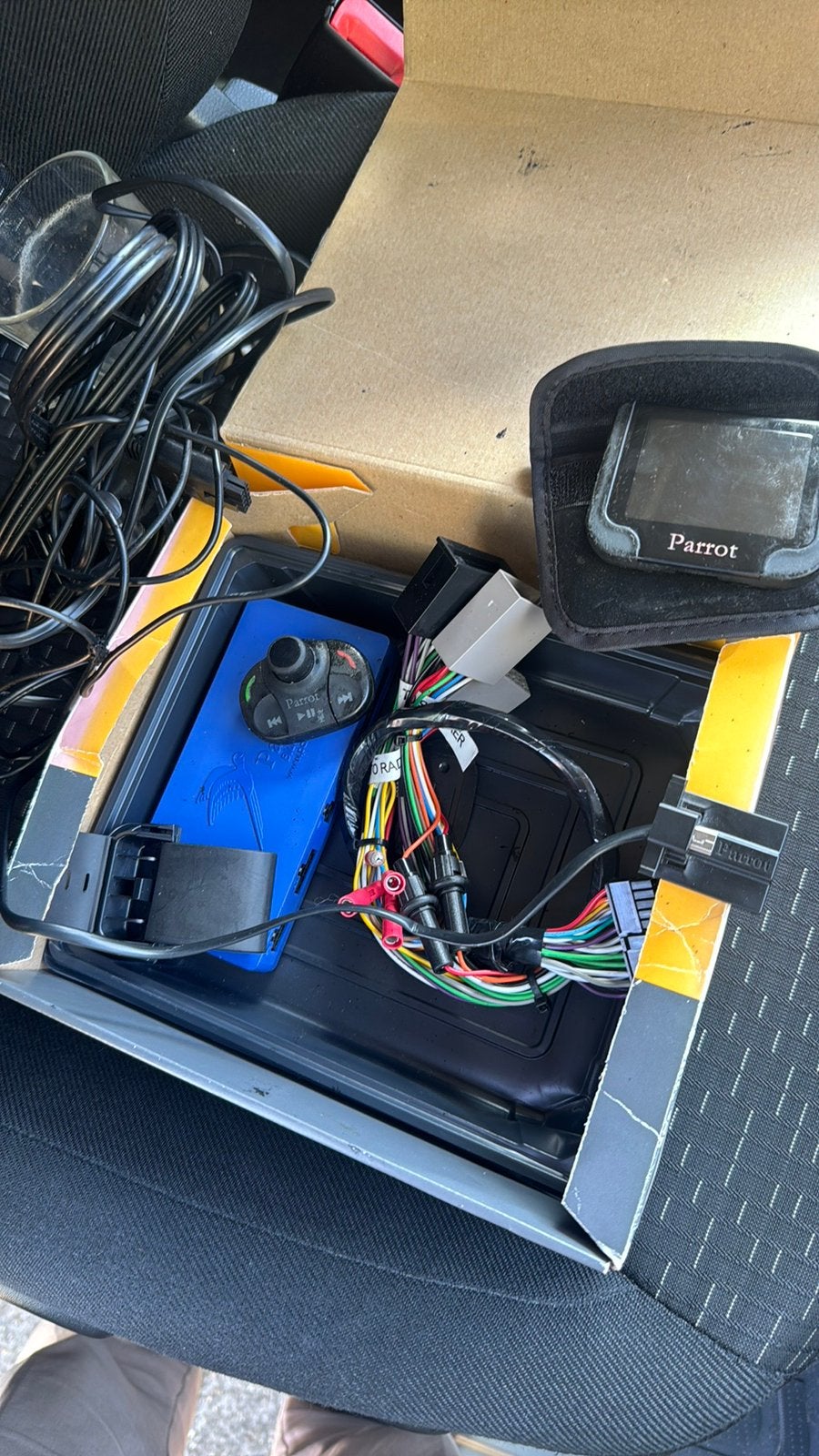 Afstandsbediening voor parrot carkit, mki9100/mki9200, Auto diversen, Carkits, Ophalen of Verzenden, Gebruikt