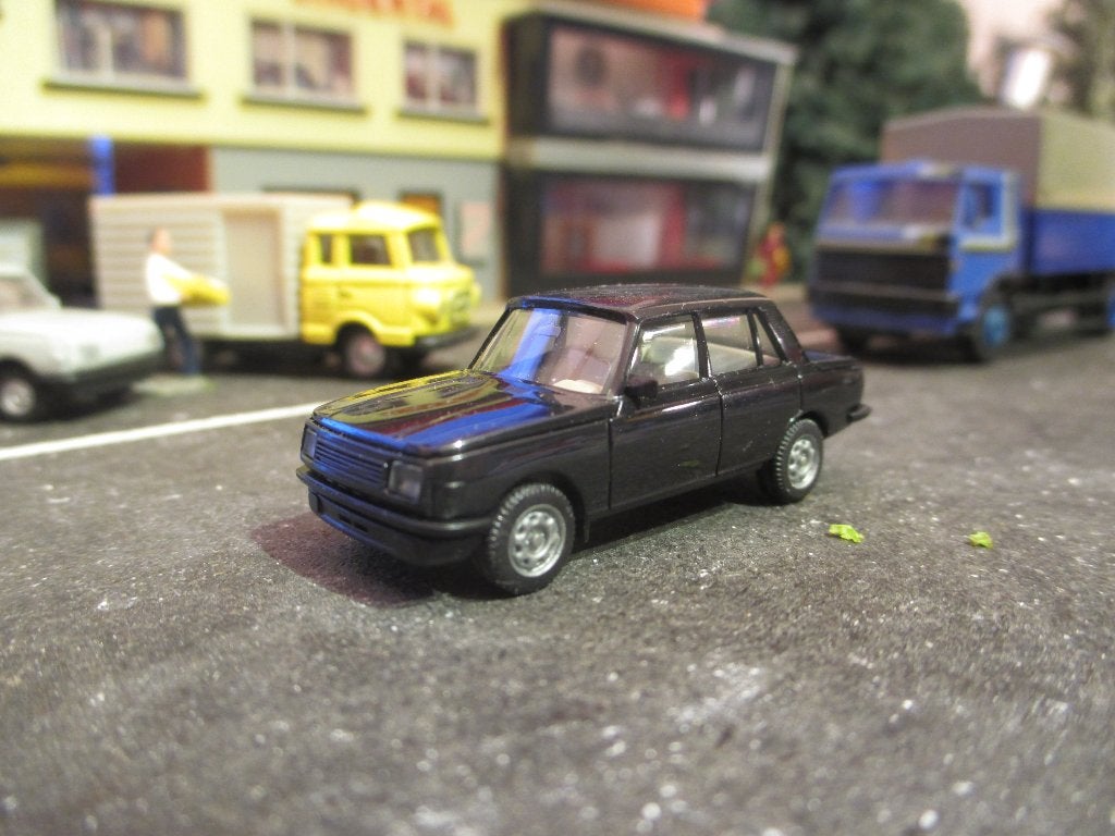 1985 Wartburg 353 - Herpa zwart, Ophalen of Verzenden, Zo goed als nieuw, Auto, Herpa