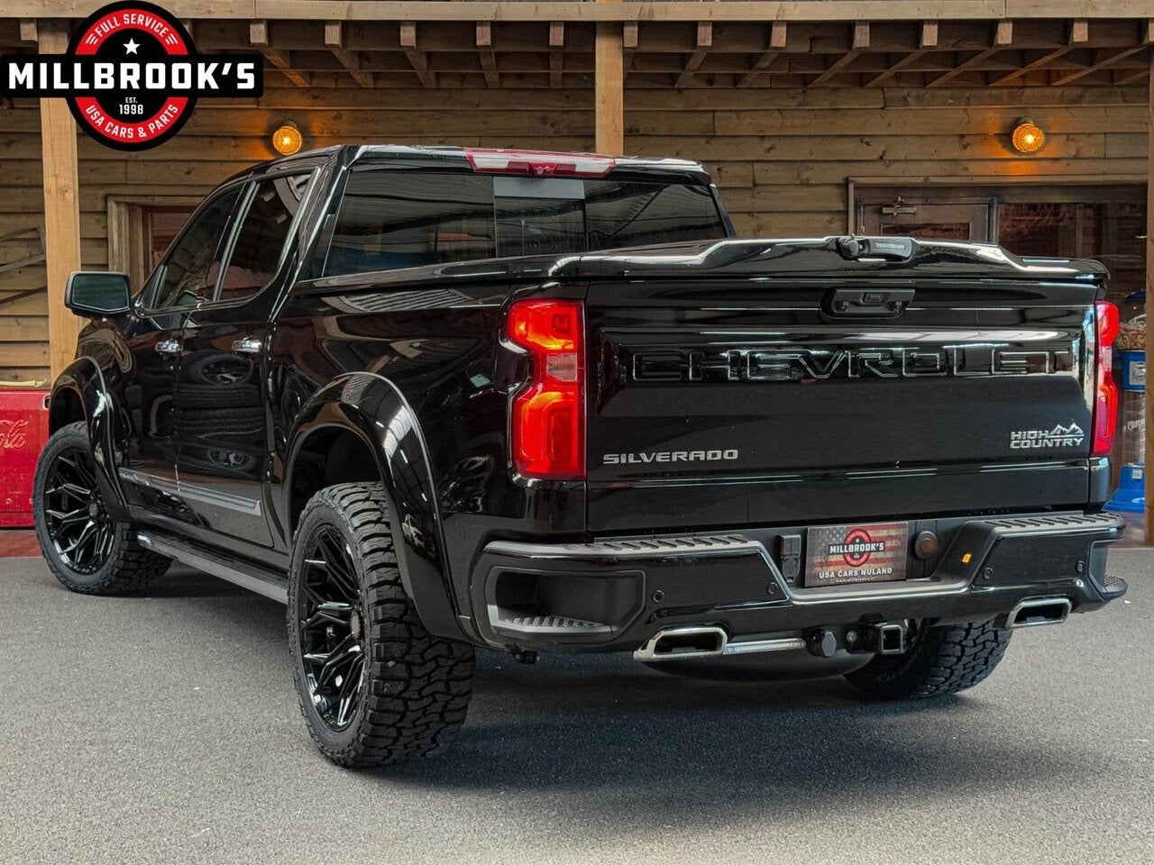 Chevrolet Silverado USA High Country 6.2 V8 420 PK uit voorr, Automaat, 8 cilinders, 4 stoelen, Zwart