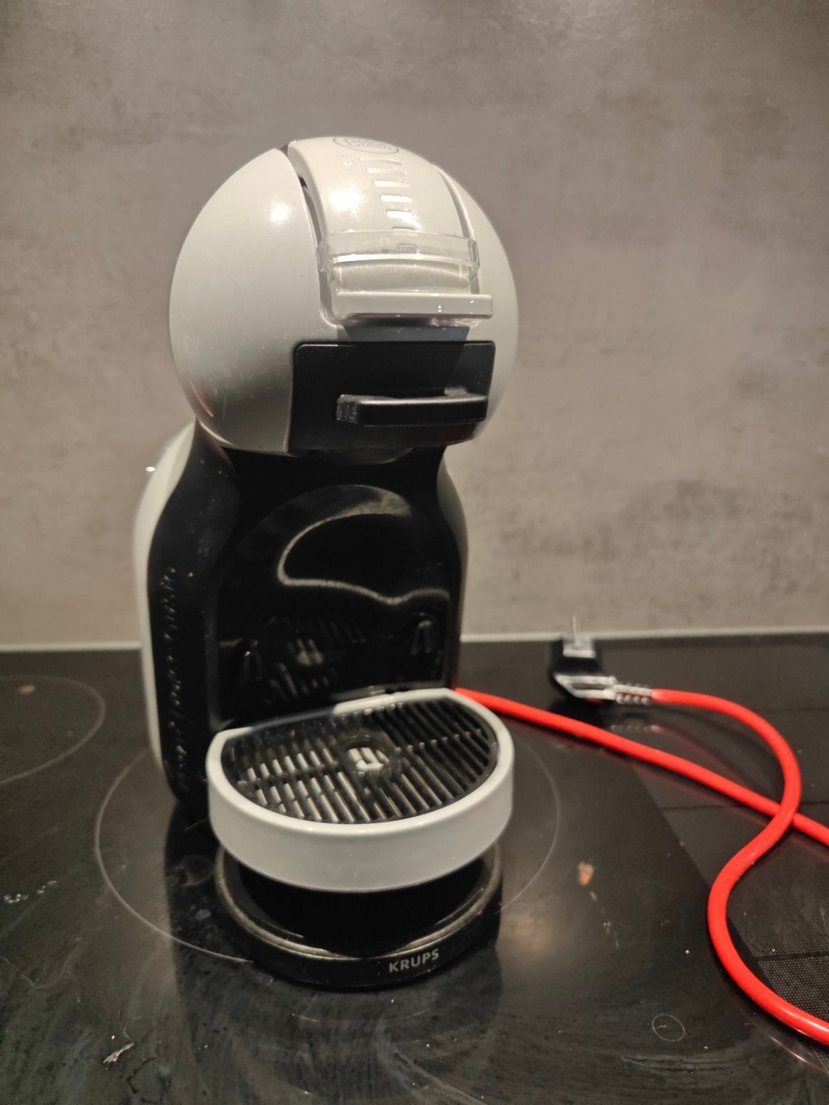 Nescafé Dolce Gusto Krups Mini Me koffiezetapparaat, Ophalen, Koffiepads en cups, Gebruikt, Koffiemachine