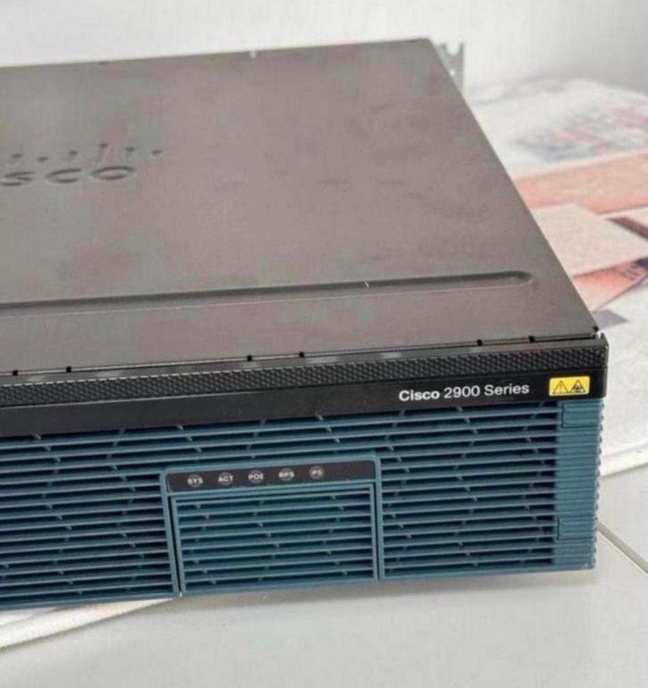 CISCO 2921-K9 V08 1000 Integrated Services Router 2900 serie, Ophalen of Verzenden, Zo goed als nieuw, H, H