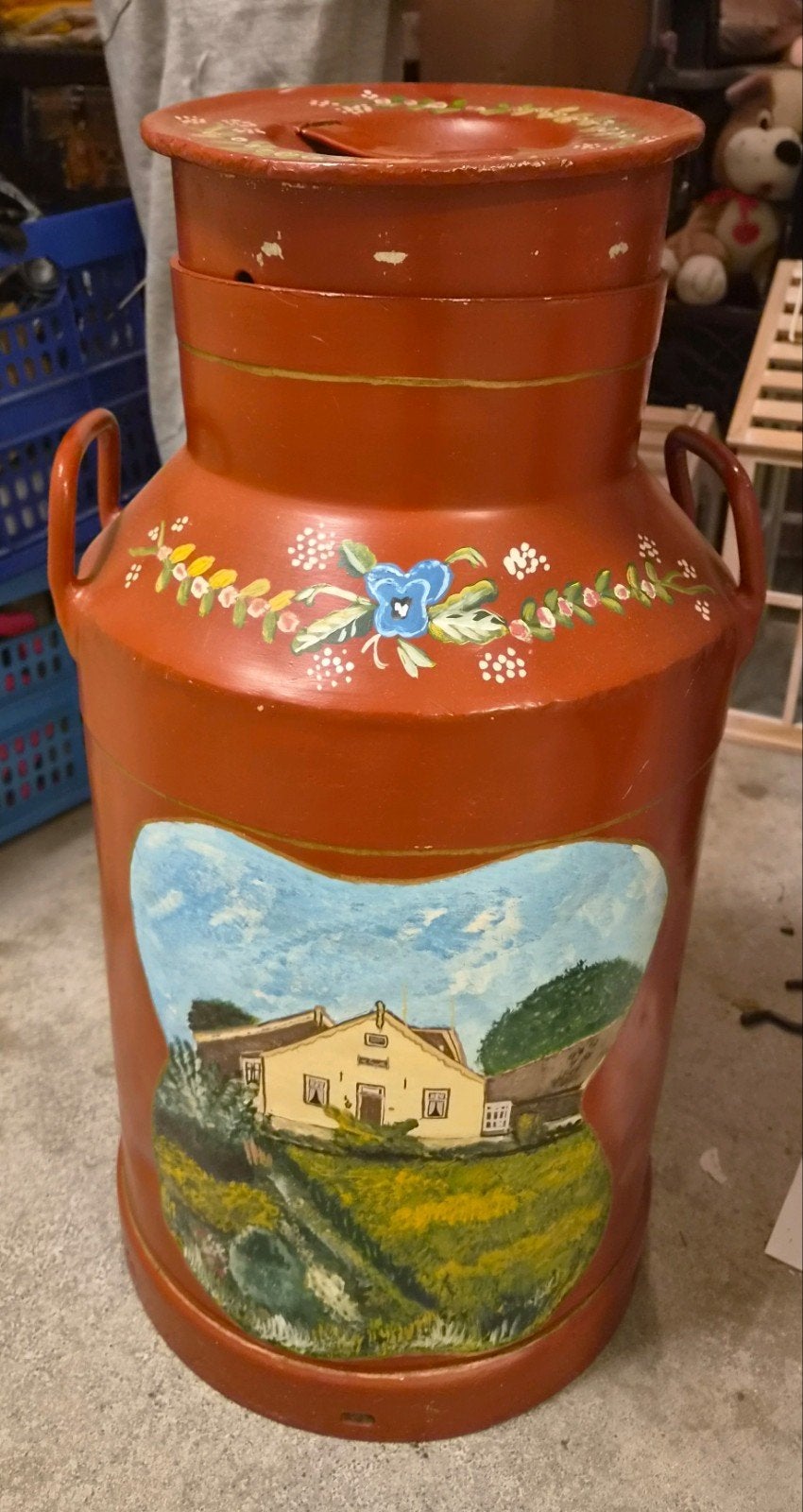Decoratieve melkbus met landschapsschildering, Ophalen