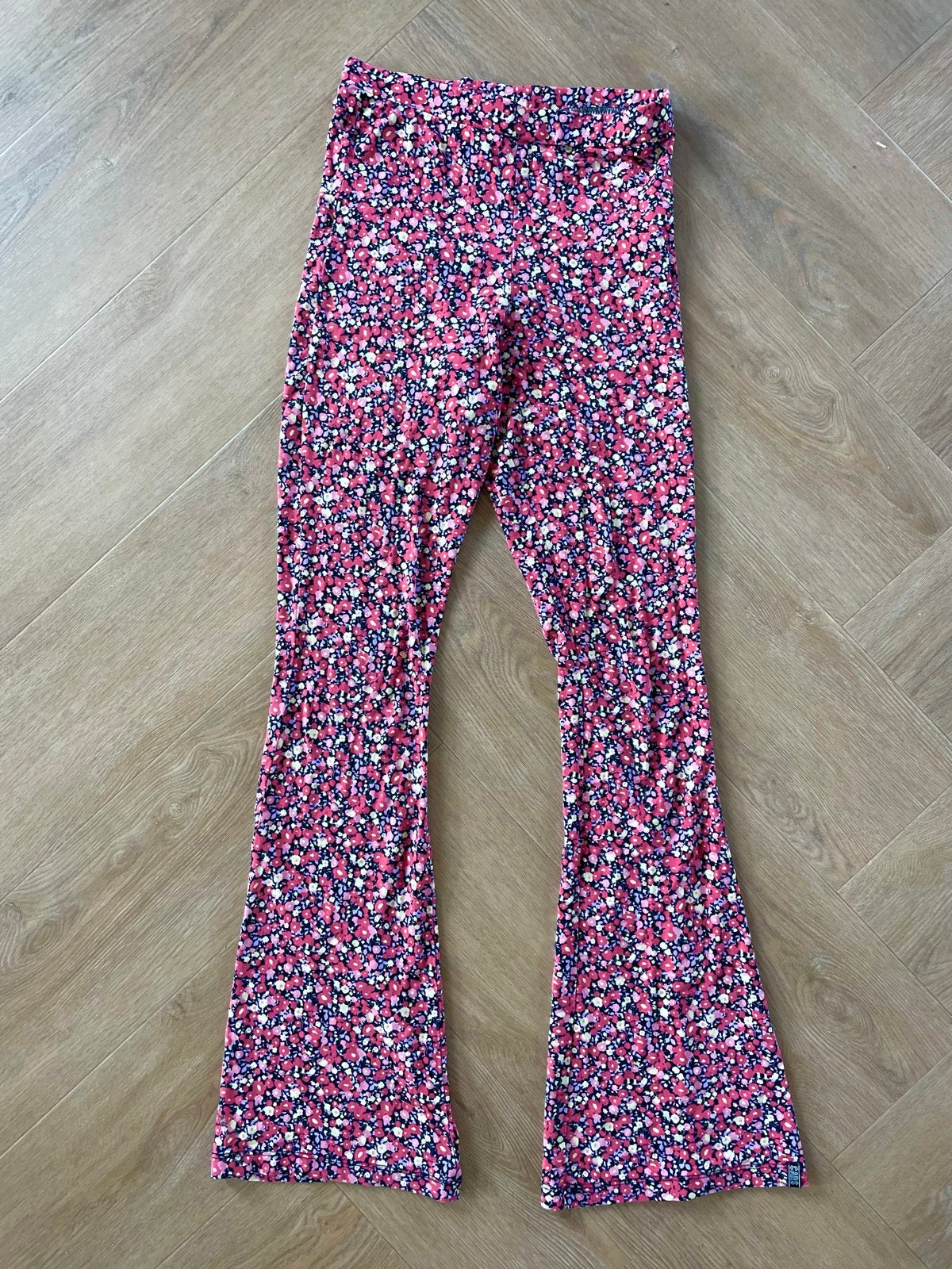Cars mooie Bloemenprint flared broek maat 146, Verzenden, Zo goed als nieuw, Meisje, Broek