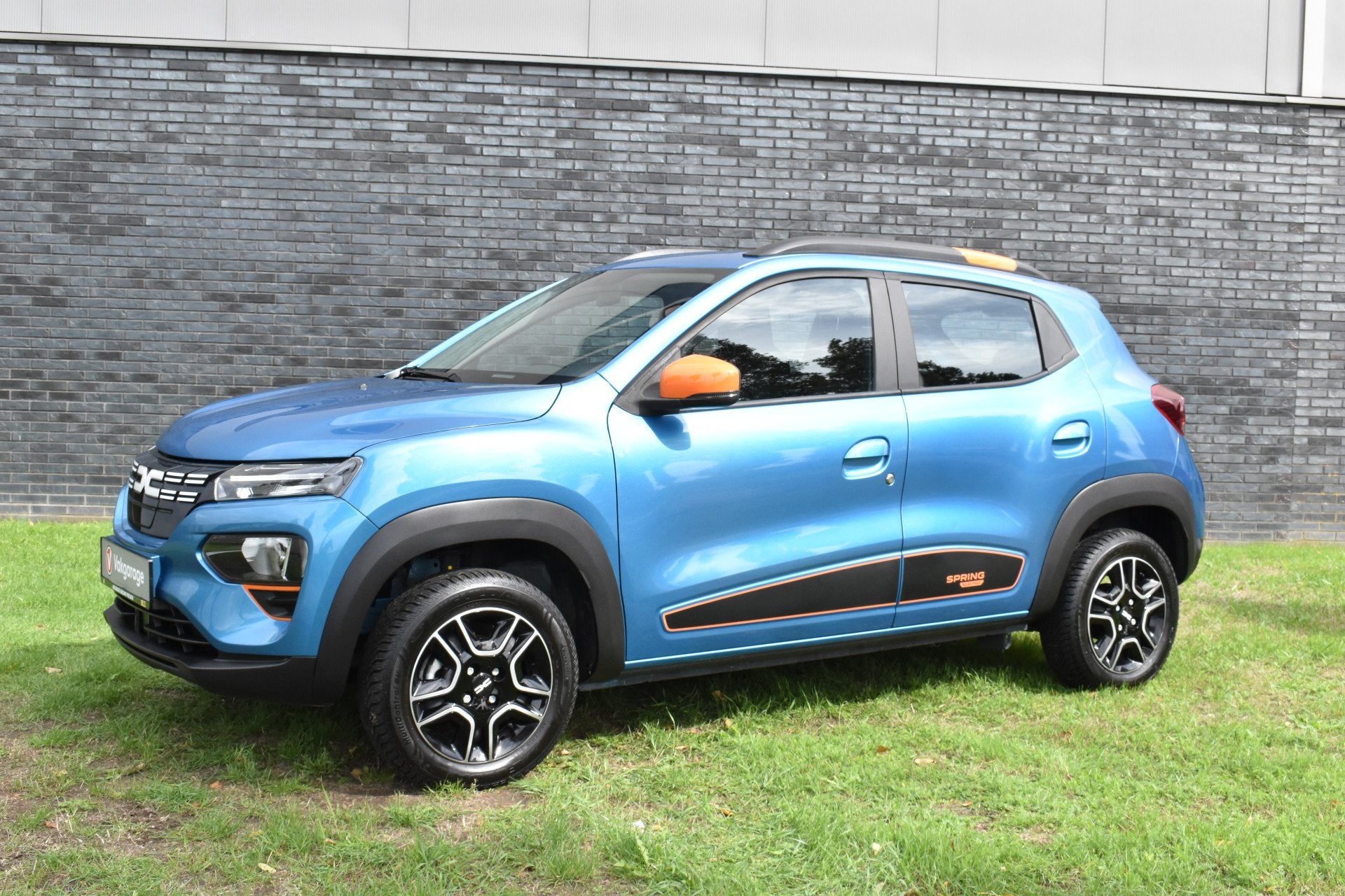 Dacia Spring Essential 27 kWh vol electric navigatie pdc Lee, 12 maanden, Stof, Gebruikt, 45 pk