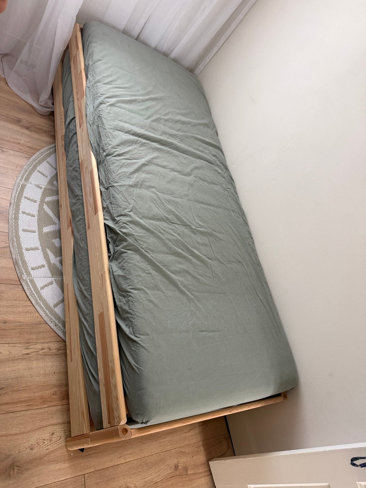 IKEA UTÅKER Stapelbed met 2 matrassen, zo goed als nieuw, Ophalen, Zo goed als nieuw, 80 cm, 200 cm