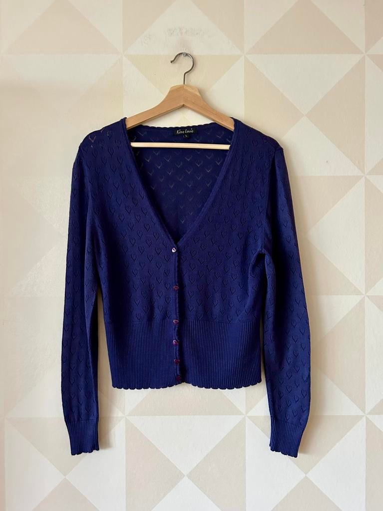 King Louie Cardi V Ajour vest hart paars L/40 zgan, Kleding | Dames, Truien en Vesten, Ophalen of Verzenden, Zo goed als nieuw