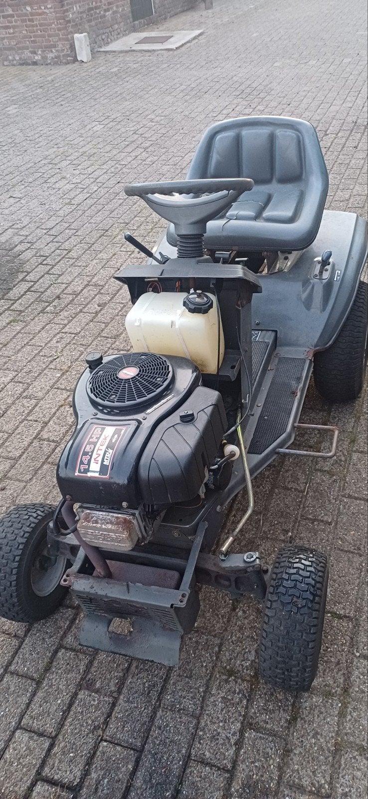 Zitmaaierframe en motor, Ophalen, Gebruikt