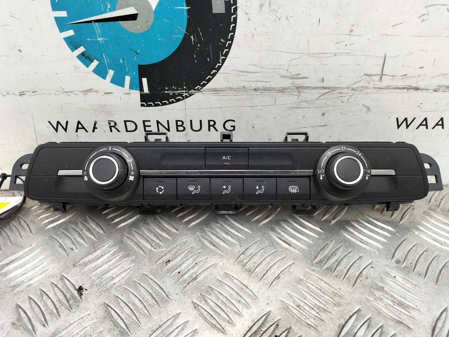 PEUGEOT EXPERT KACHEL BEDIENINGSPANEEL 98081722ZD 2018, Ophalen of Verzenden, Gebruikt, Stiba lid
