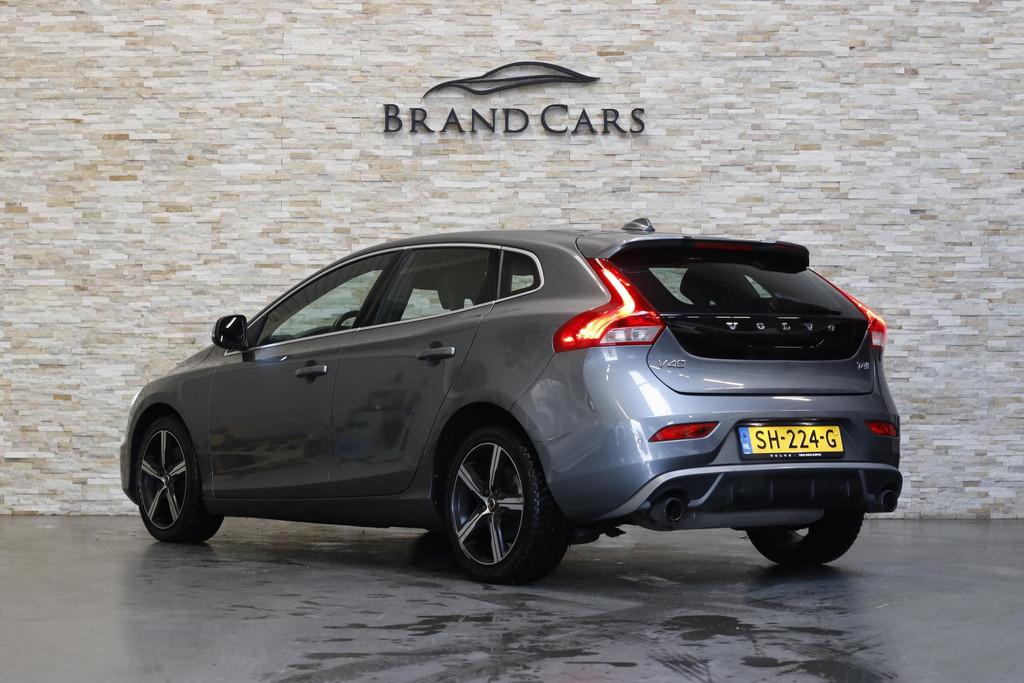 Volvo V40 2.0 T4 Business Sport | 2X R Design | Navi | NAP |, Auto's, Gebruikt, Euro 6, 1342 kg, 1500 kg