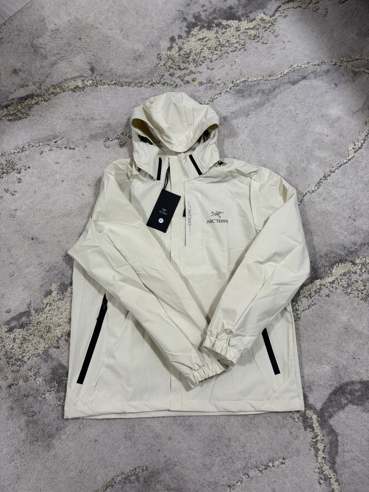 Gloednieuwe Arc’teryx  Wit Waterdichte Jas, Ophalen of Verzenden, Nieuw, Overige maten, Wit