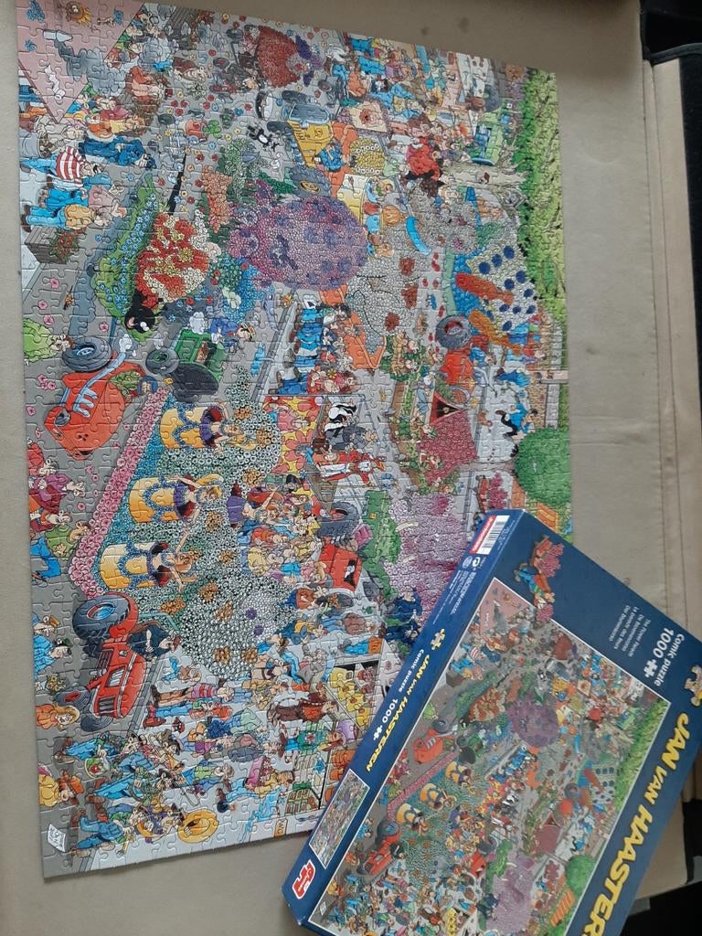 Bloemencorso, Ophalen, 500 t/m 1500 stukjes, Zo goed als nieuw