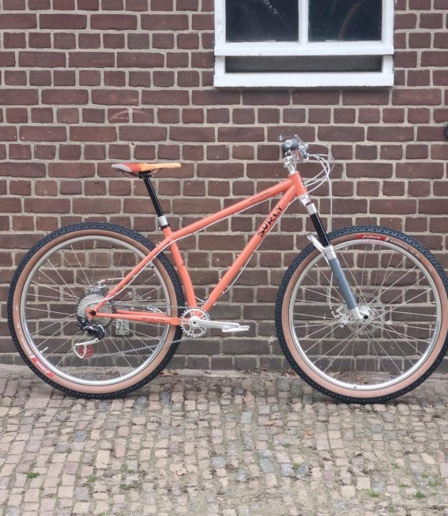Surly Karate Monkey - M - Paul, White Industries & Manitou, Hardtail, Zo goed als nieuw, Schijfrem, Ophalen