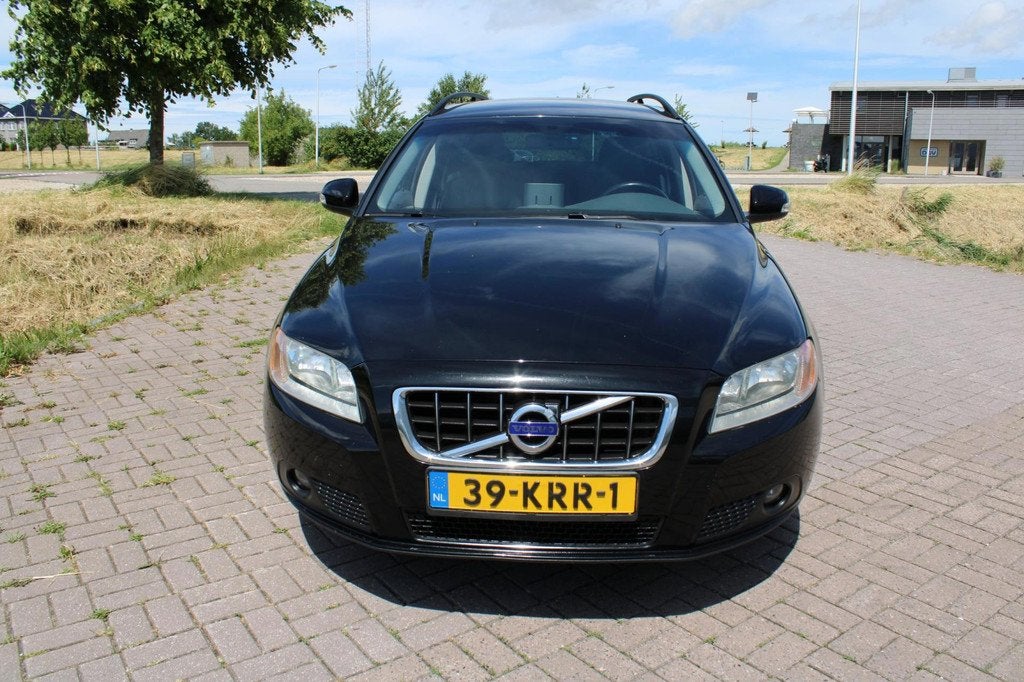 Volvo V70 2.0D Limited Edition met Leder en Navigatie, Auto's, Volvo, 136 pk, Gebruikt, 4 cilinders, Zwart