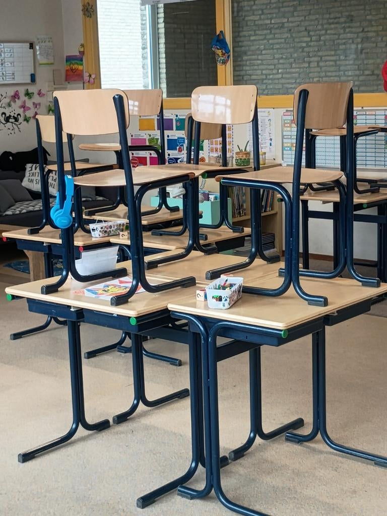 Gratis schoolmeubilair, Ophalen, Gebruikt