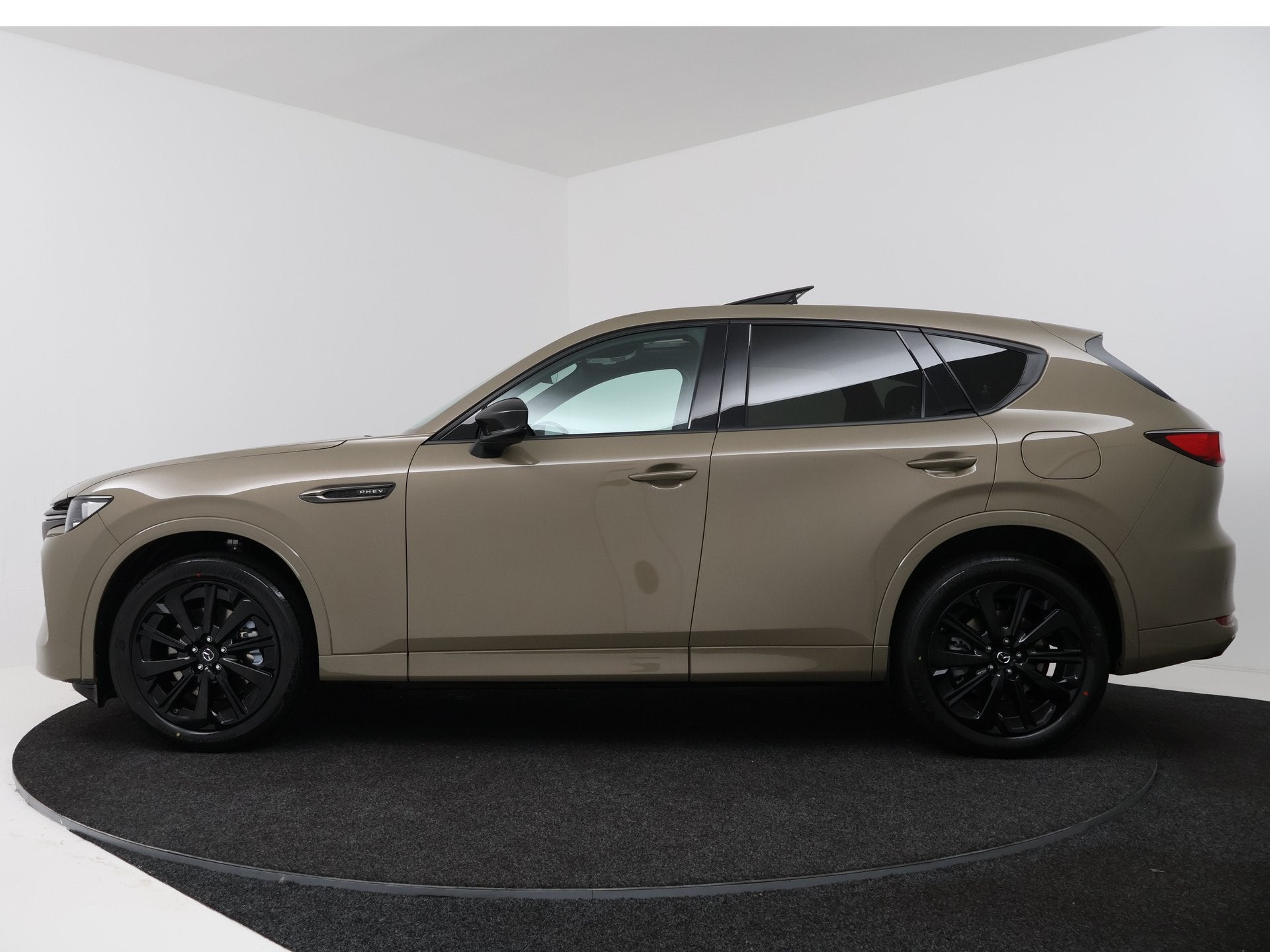 Mazda CX-60 2.5 e-SkyActiv PHEV Homura Plus DEMO voordeel |, Auto's, Mazda, Automaat, 12 maanden, 4 cilinders, 2500 kg