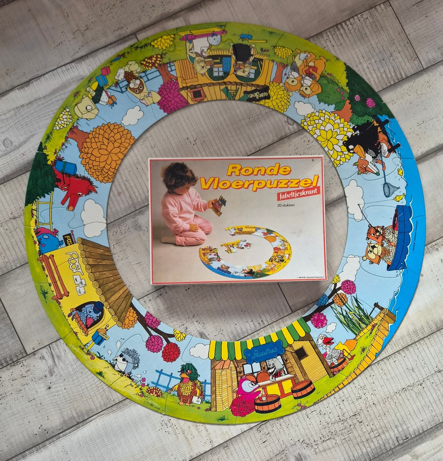Vintage Retro ronde vloerpuzzel Fabeltjeskrant, Ophalen of Verzenden