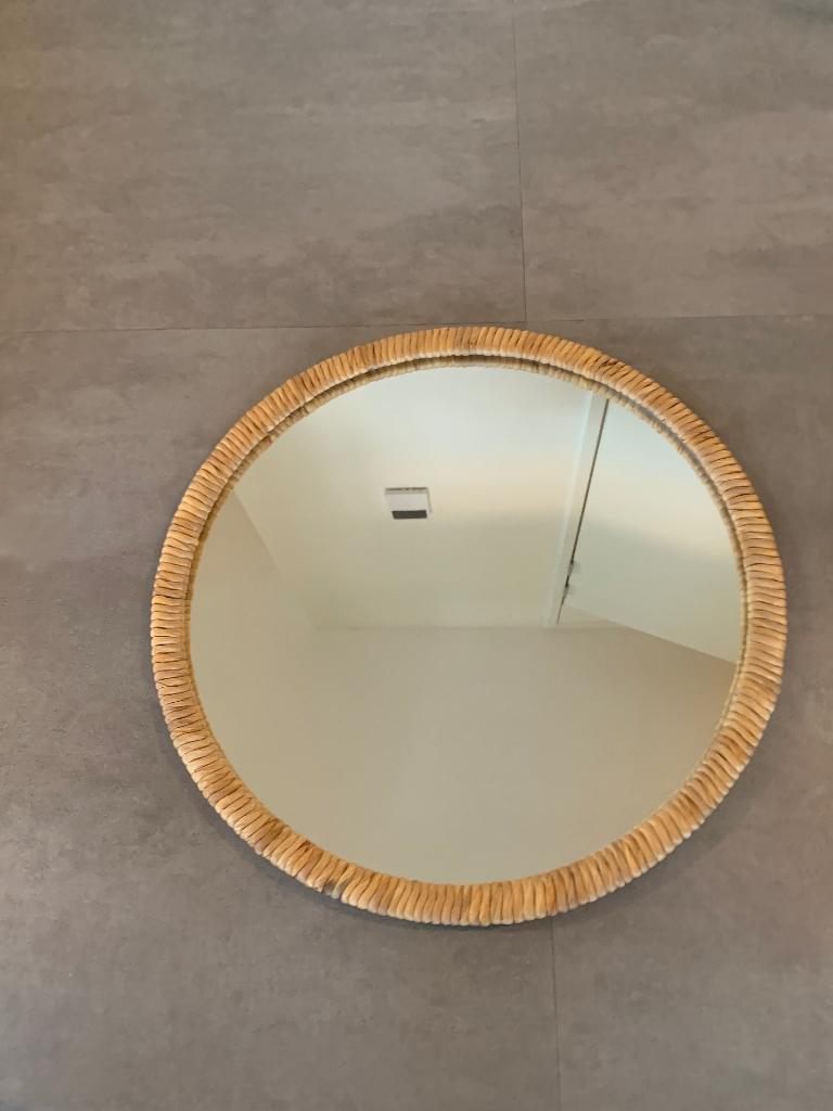 IKEA spiegel,  50 cm, Ophalen of Verzenden, Gebruikt, Beige, Rond