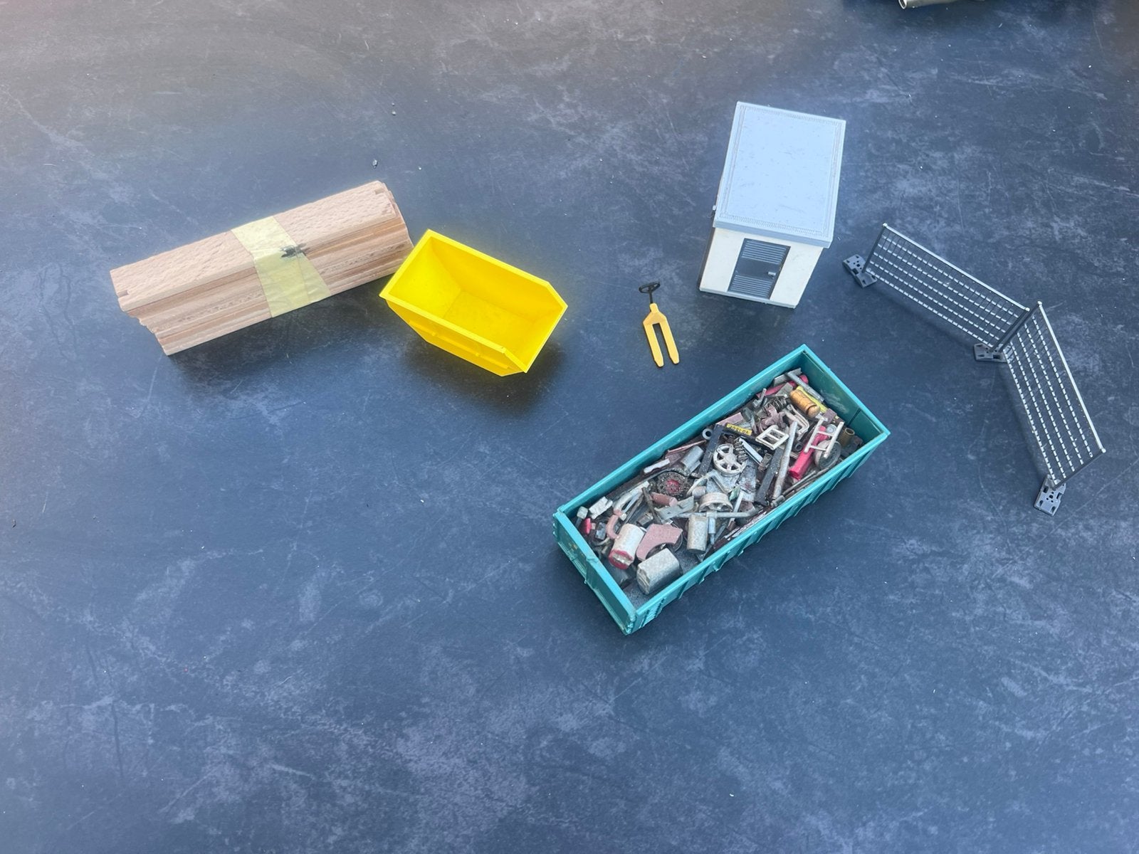 Container staal 1:50, Ophalen of Verzenden, Zo goed als nieuw, Bus of Vrachtwagen, SIKU