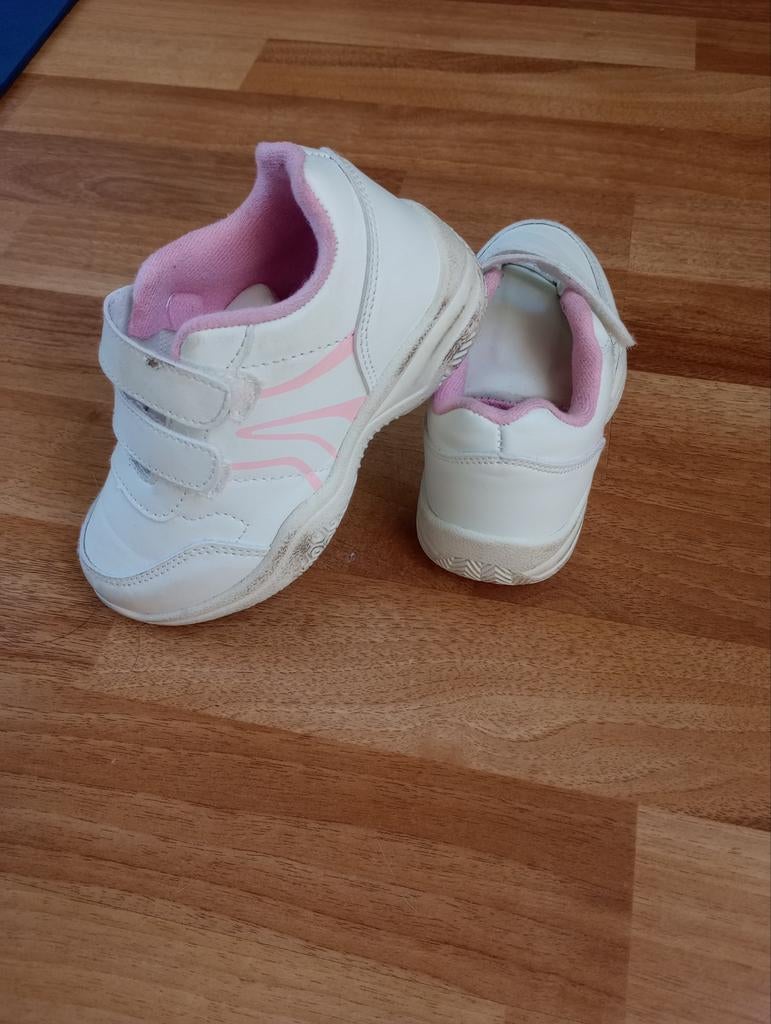 Gymschoenen maat 27, Meisje, Sportschoenen, Ophalen of Verzenden, Zo goed als nieuw