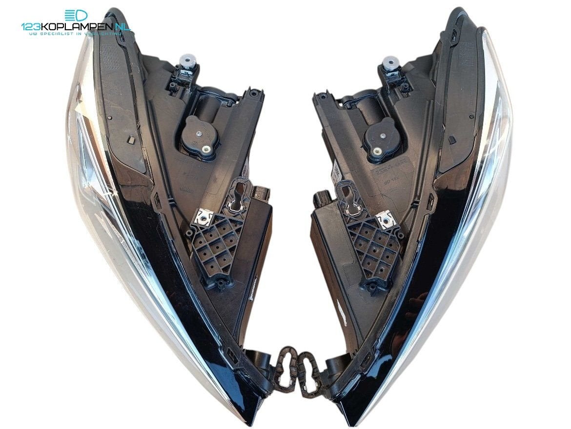 Seat Leon 5FA Full LED koplamp links rechts 5FB941007F 5FB94, Gebruikt, -, Ophalen of Verzenden, -