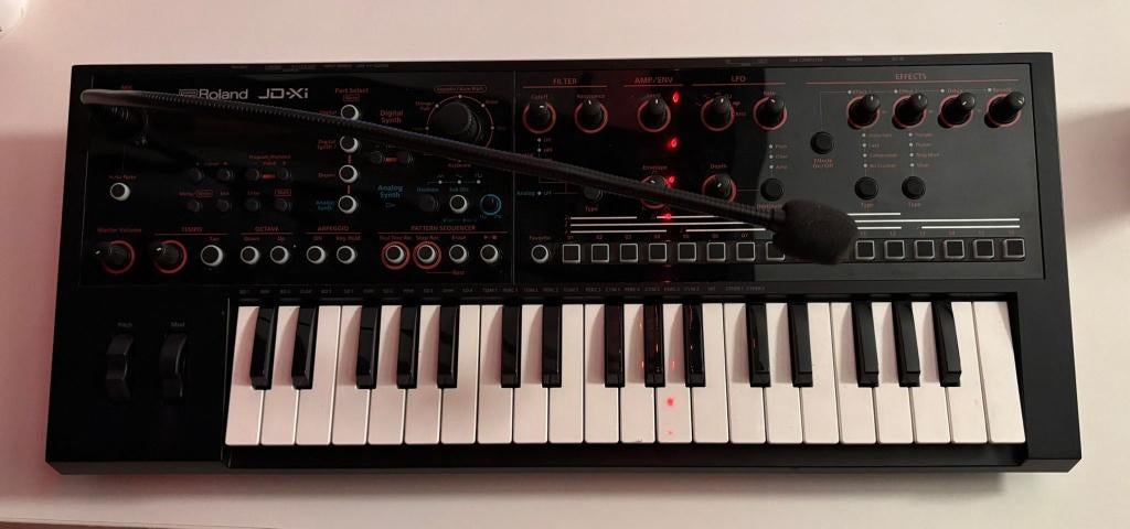 Roland JD-Xi met vocoder, Muziek en Instrumenten, Synthesizers, Roland, Zo goed als nieuw, Met midi-aansluiting, Overige aantallen