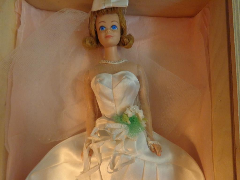Barbie vintage Beautiful Bride Compleet, Ophalen of Verzenden, Gebruikt, Kleertjes