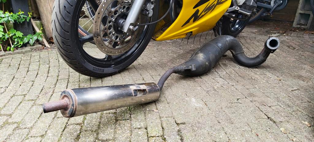 Honda NSR125 JC22 originele uitlaat, Motoren, Onderdelen | Honda, Ophalen, Gebruikt