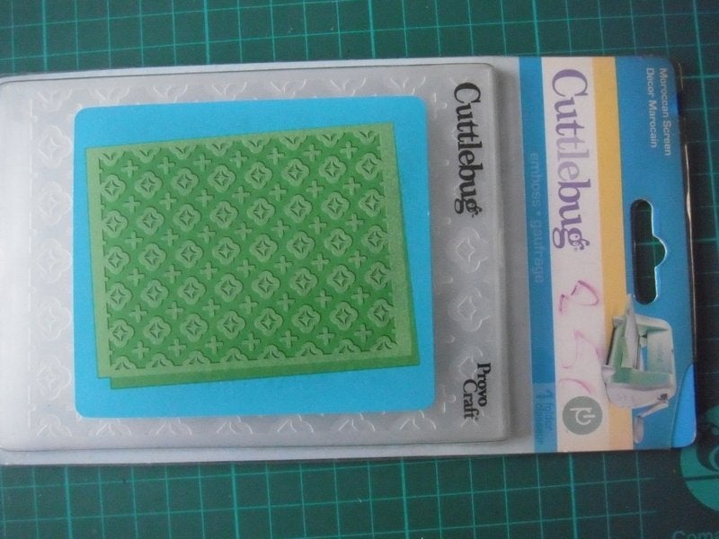 Nieuwe emboss folder Cuttlebug -1, Hobby en Vrije tijd, Ophalen of Verzenden, Nieuw, Overige thema's, Pons of Mal