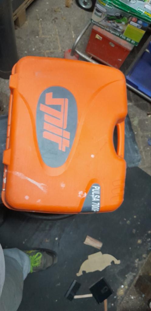 Spit Pulsa 700P Gas tacker in koffer, Ophalen, Gebruikt