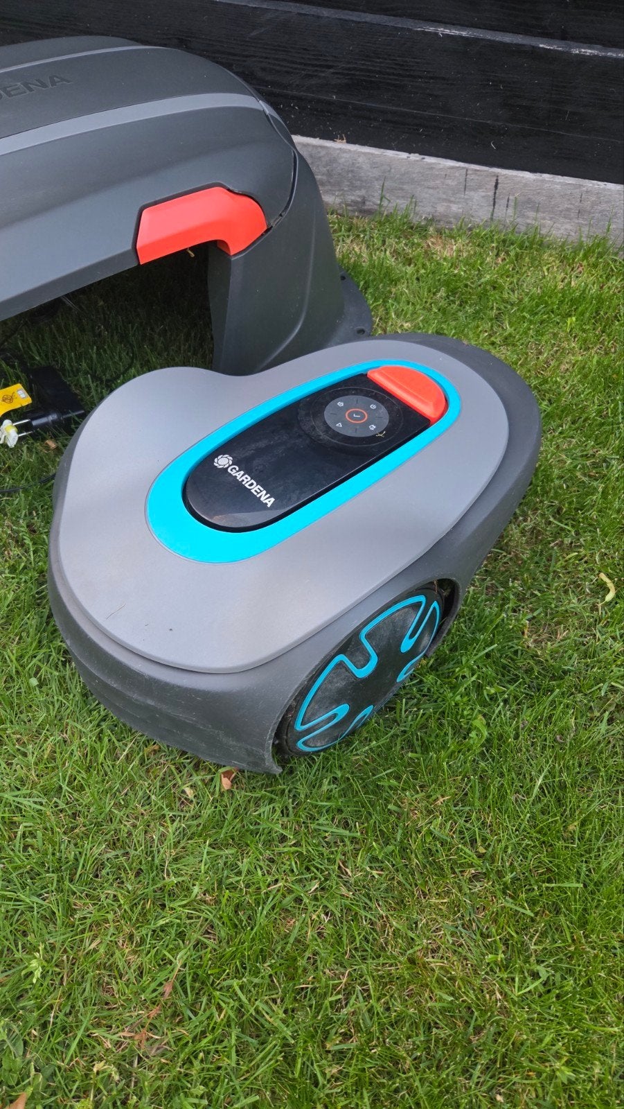 Gardena Robotmaaier Sileno Minimo 250, Tuin en Terras, Robotmaaiers, Ophalen, Gebruikt