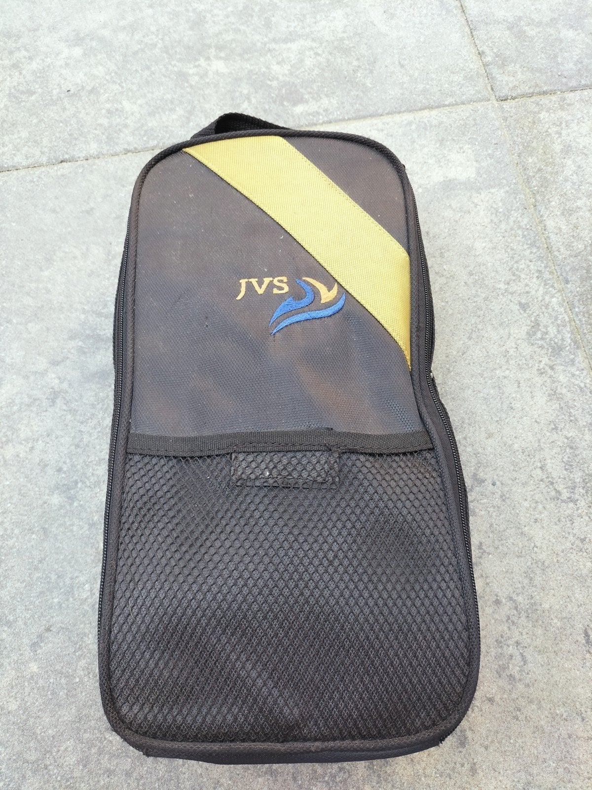 Jvs korven tas, Ophalen
